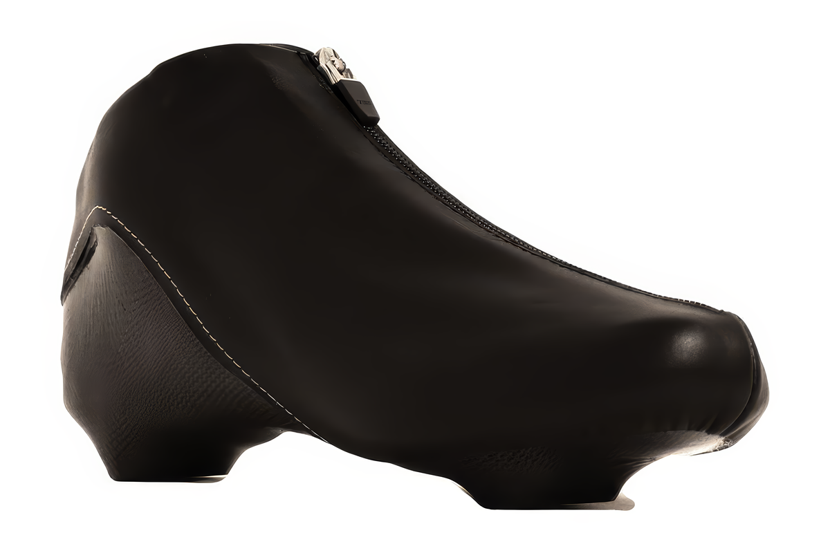 EHS StayBent Cyclone long track speed skate boot, black, front three-quarter view of the side without the logo