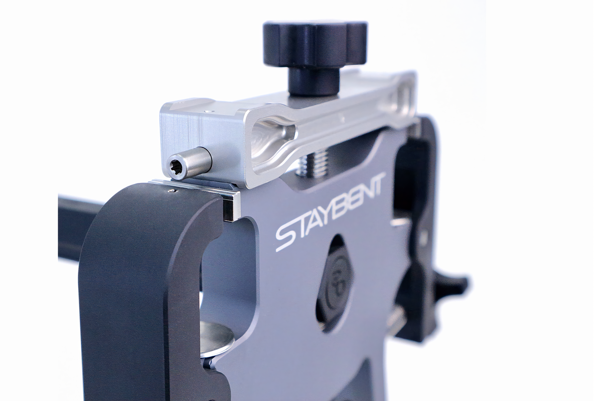 StayBent PRO 연마 지그, 왼쪽에서 본 상부 로케이터 접사