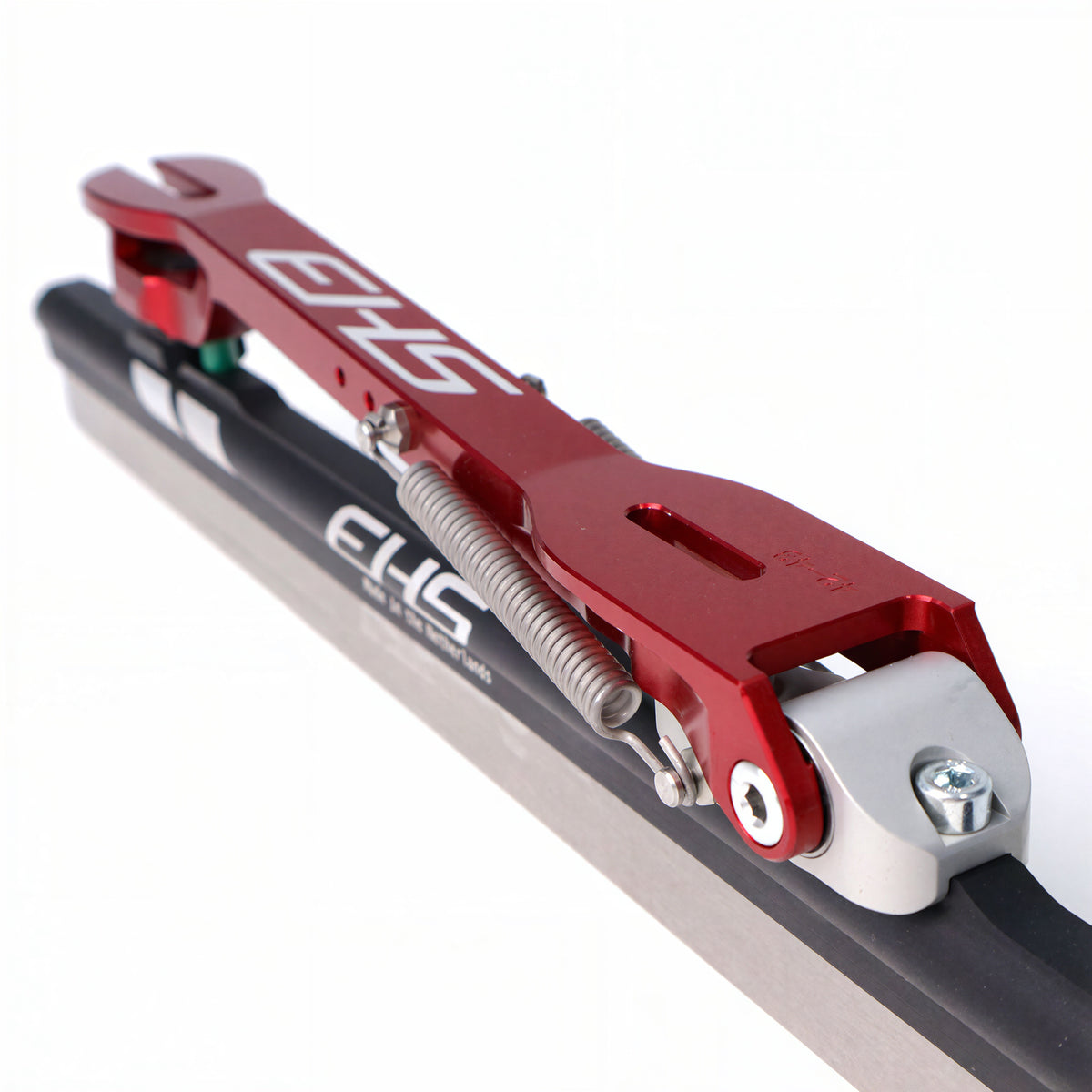 EHS Stainless-steel clap long track blade, close-up of the bridge, clap spring and hinge from above
